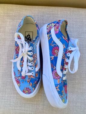 VANS OLD SKOOL TAPERED LIBERTY FLORAL SNEAKERS 5.5